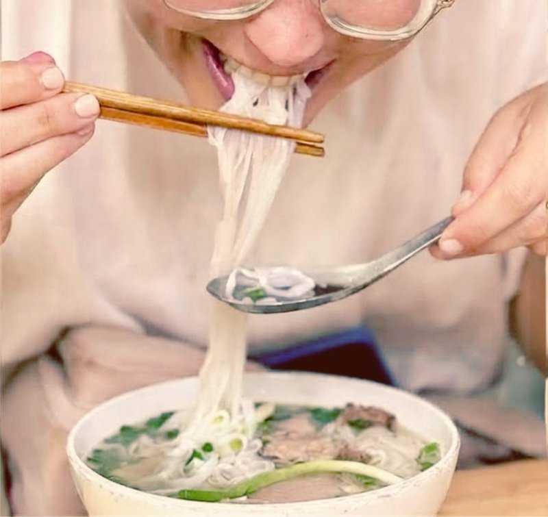 Tigela de Phở Sướng no beco