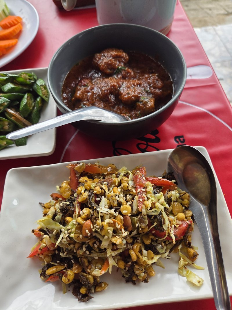 Salada de folhas de chá fermentadas
