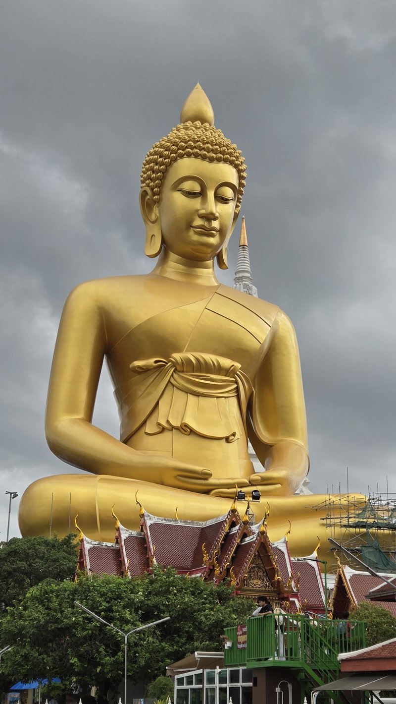 Wat Paknam Buda Gigante