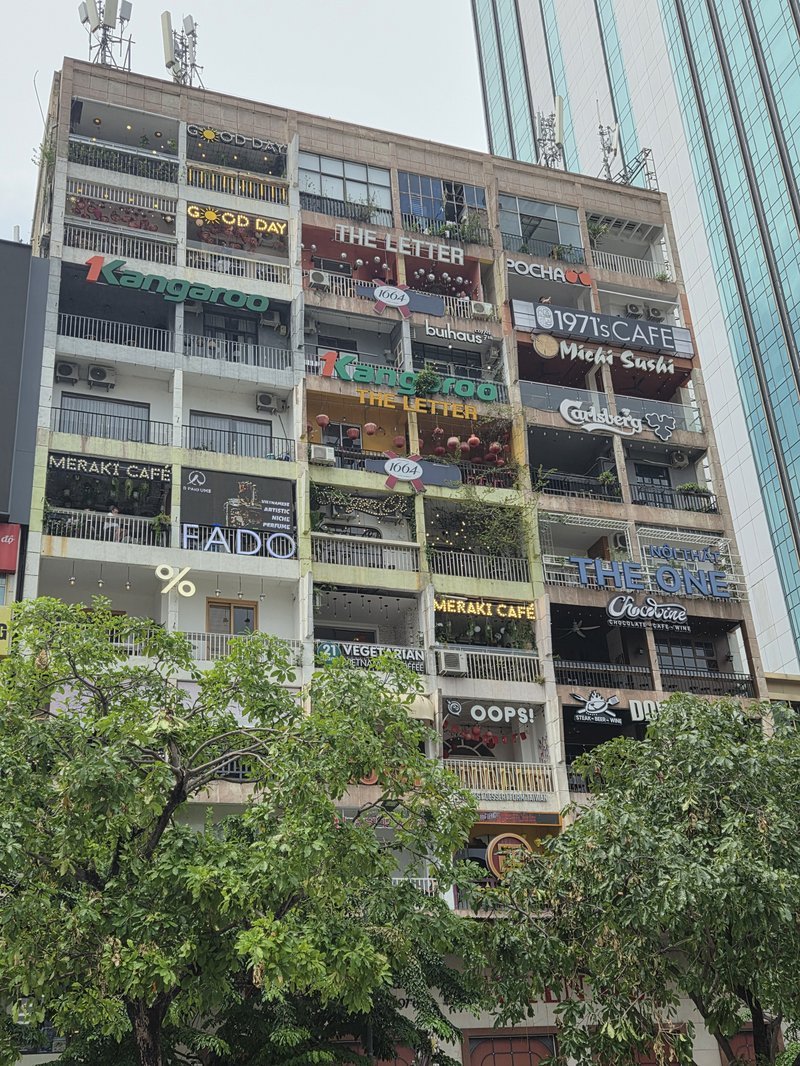 The Cafe Apartments em Saigon
